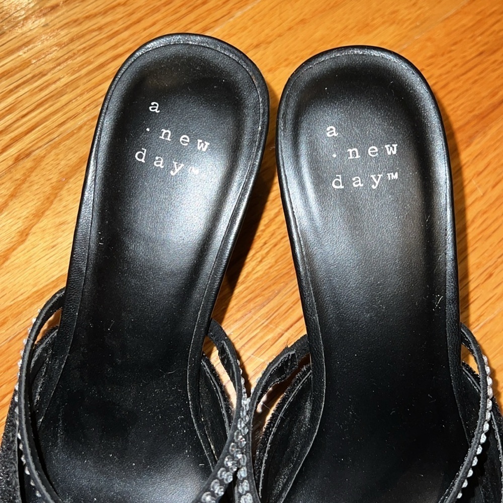 Women’s A New Day Black Velvet Rhinestone Heels - Picture 4 of 5